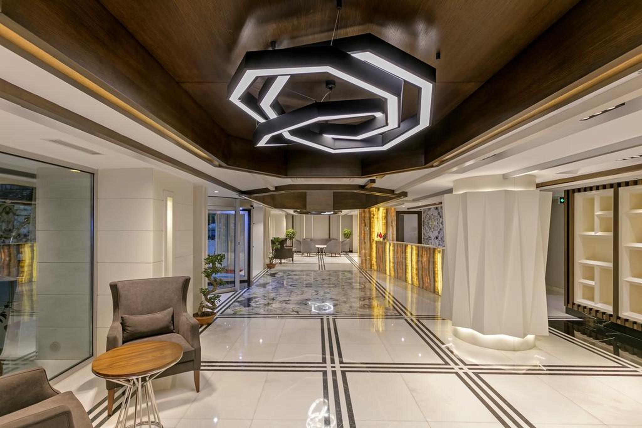 B Business Hotel & Spa Antalya Exterior photo