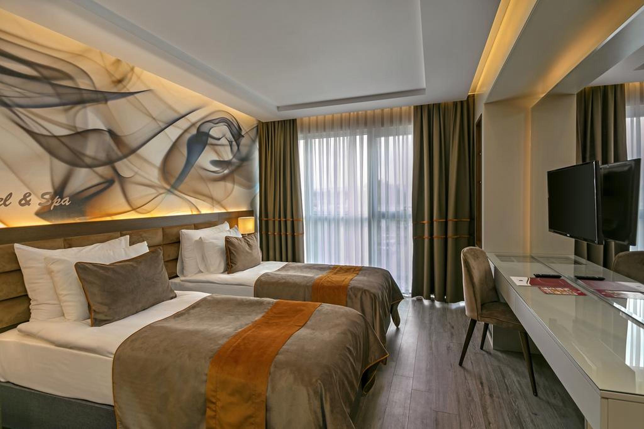 B Business Hotel & Spa Antalya Exterior photo